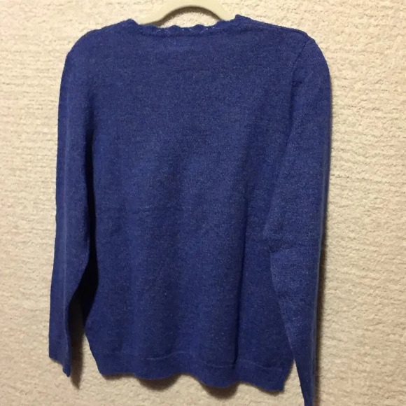 Alfred Dunner Blue Women's sweater Med NWT - Picture 2 of 5